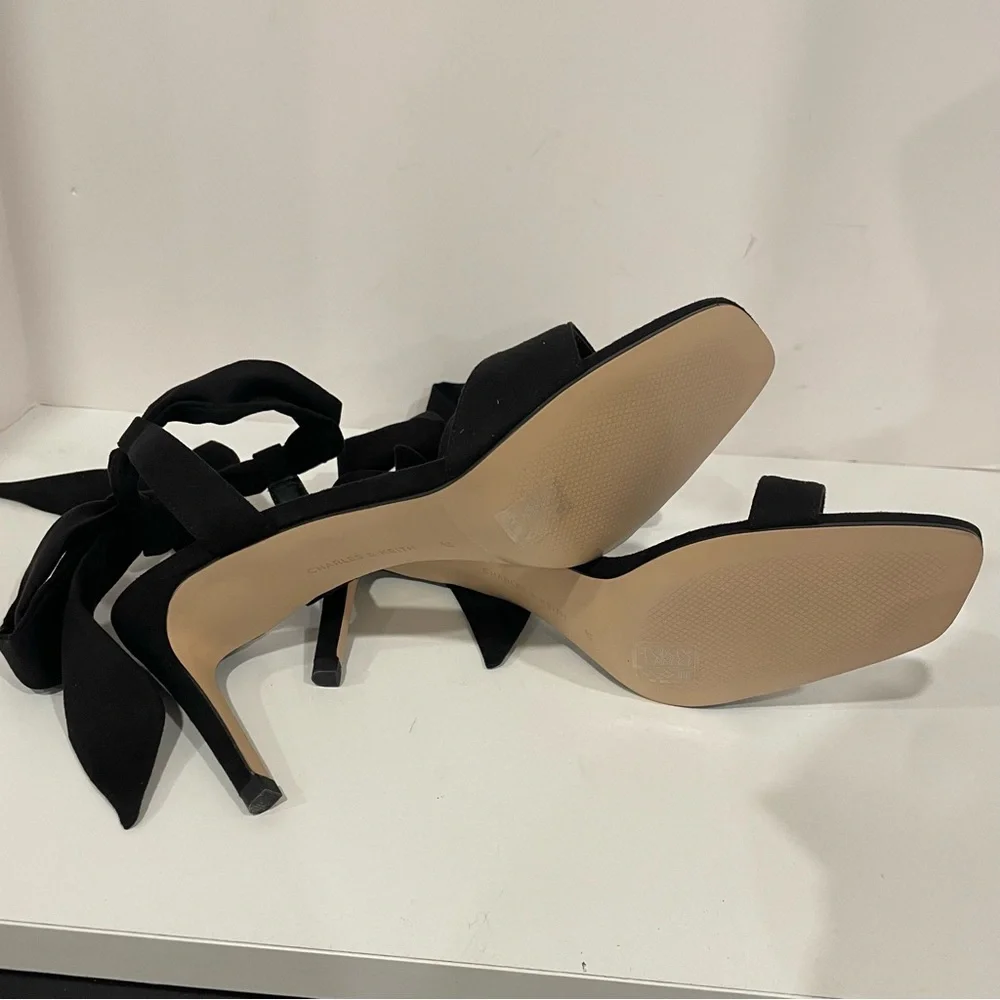 Charles and Keith Eliana Black Textured Tie Around Heeled Sandals Women's Size 7